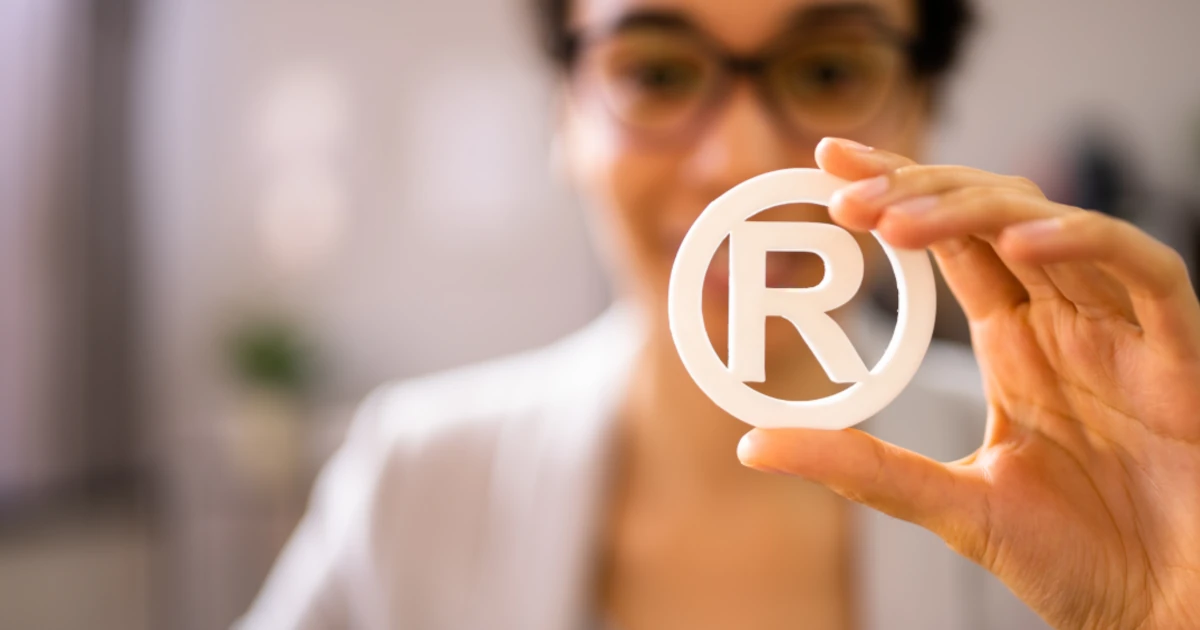 Trademark_Symbol_Woman